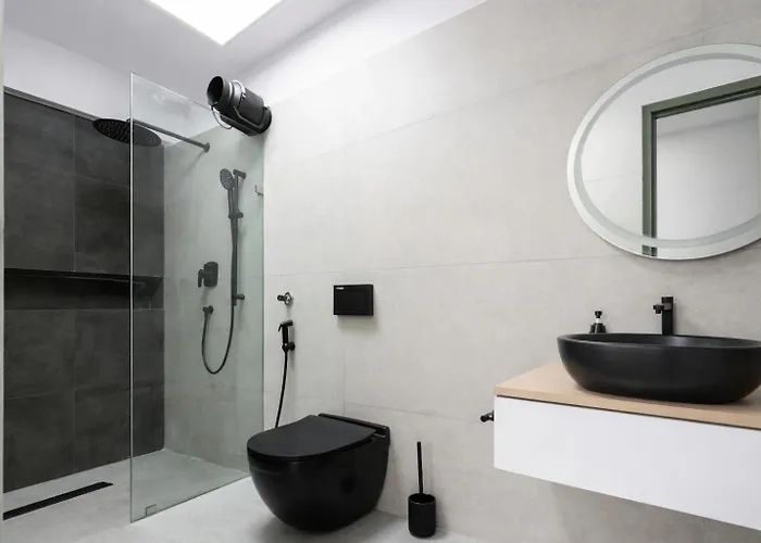 Tiny Living Premium 2 Bedroom In Close To Airport & Thamel Kathmandu