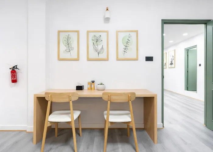 Tiny Living Premium 2 Bedroom In Close To Airport & Thamel *